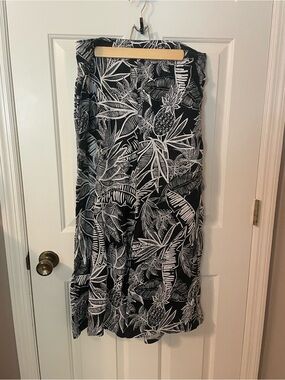 Black & White Tropical Print Wide Leg Crop Pant